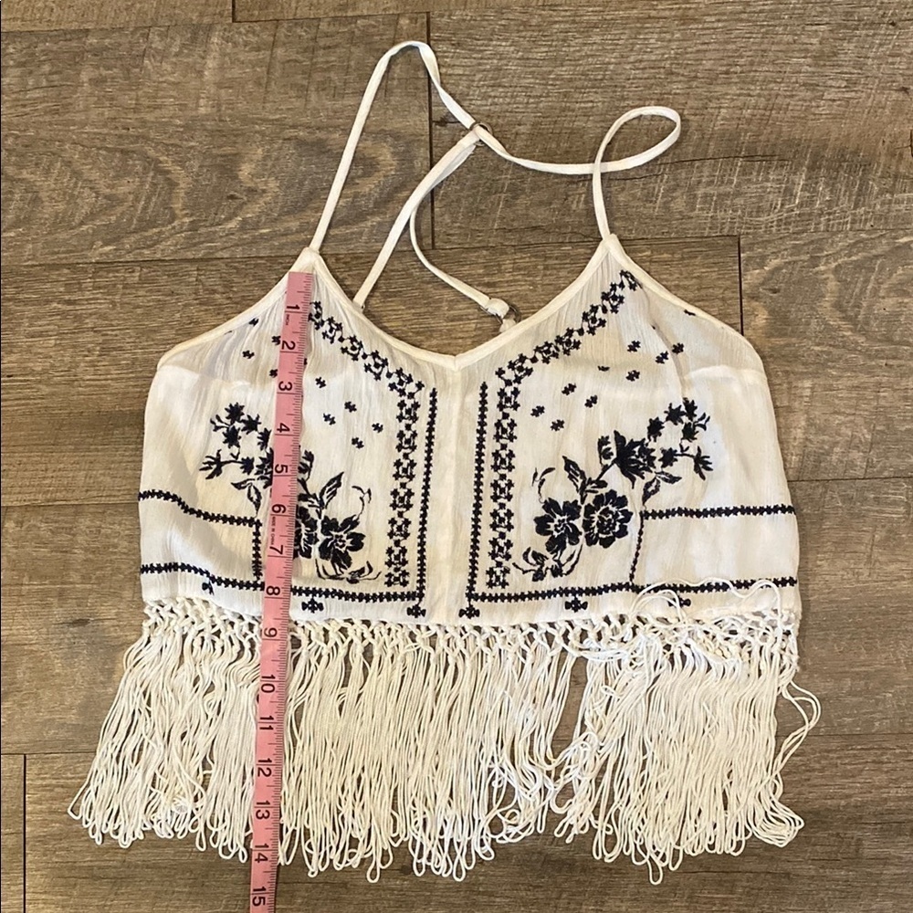 Hollister White and Black Embellished Crop TOP NWOT BOHO Embroidered Medium - Picture 7 of 10